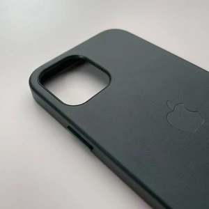 Кожаный чехол iLoungeMax Genuine Leather Case MagSafe Pine Green для iPhone 12 | 12 Pro ОЕМ - Фото 3