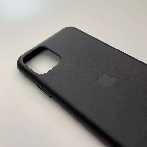 Кожаный чехол iLoungeMax Leather Case Black для iPhone 11 Pro Max OEM (MX0E2) в Ровно