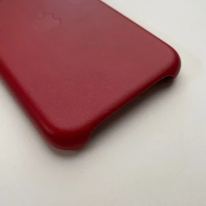 Кожаный чехол iLoungeMax Leather Case RED для iPhone 11 OEM - Фото 6
