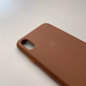 Кожаный чехол iLoungeMax Leather Case Saddle Brown для iPhone XS Max OEM (MRWV2) - Фото 3