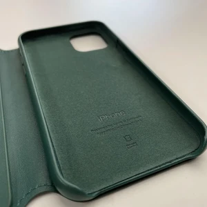 Кожаный чехол-бумажник iLoungeMax Leather Folio Forest Green для iPhone 11 Pro OEM - Фото 7