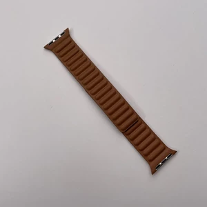 Ремешок iLoungeMax Leather Link Magnetic Saddle Brown для Apple Watch 41mm | 40mm | 38mm (S | M) OEM - Фото 3