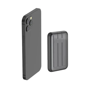 Повербанк с беспроводной зарядкой iLoungeMax Charge Fast™ MagSafe Power Pack 15W 5000mAh Gray (с поддержкой анимации)