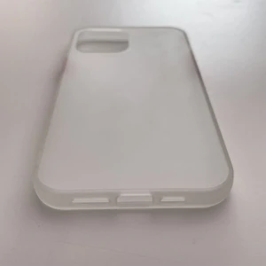 Матовий пластиковий чохол iLoungeMax Matte PP Case для iPhone 12 Pro Max - Фото 4