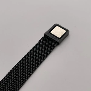 Металевий ремінець iLoungeMax Milanese Loop Black для Xiaomi Mi Band 5 | 6 - Фото 3