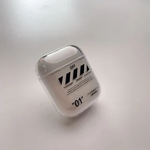 Пластиковый чехол iLoungeMax OFF-WHITE для Apple AirPods - Фото 3