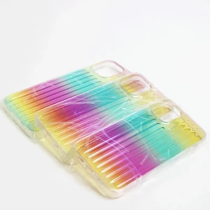 Силиконовый чехол с градиентом iLoungeMax Rainbow для iPhone 12 | 12 Pro - Фото 3
