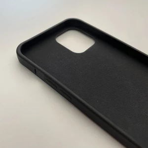 Силиконовый чехол на шнурке iLoungeMax Shoulder Strap Black для iPhone 12 Pro Max - Фото 2