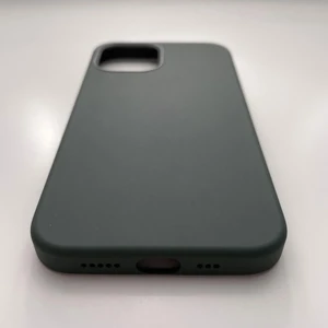 Cиликоновый чехол iLoungeMax Silicone Case MagSafe Cyprus Green для iPhone 12 | 12 Pro OEM - Фото 5