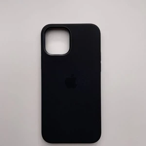 Черный силиконовый чехол iLoungeMax Silicone Case MagSafe Black для iPhone 12 | 12 Pro OEM - Фото 6