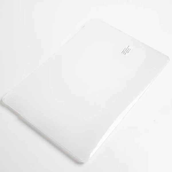 Пластиковий чохол iLoungeMax Soft Touch Matte Transparent для MacBook Pro 13" (M2 | M1 | 2022 | 2020 | 2019 | 2018)