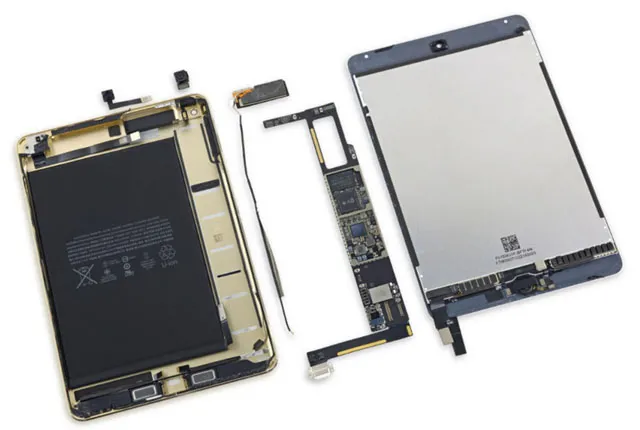 Пайка вузла зв'язку iPad 4