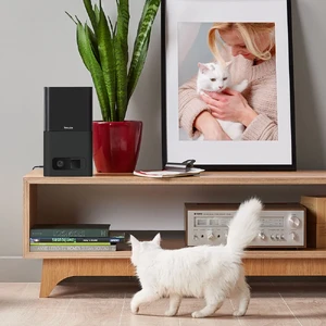 Розумна годівниця з камерою Petcube Bites Black для домашніх тварин - Фото 6