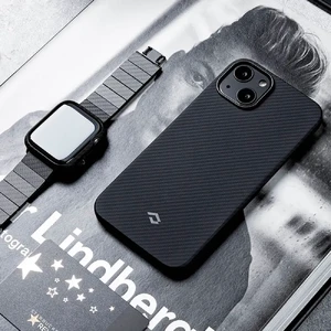 Карбоновый чехол-накладка Pitaka Air Case Black/Gray для iPhone 13 - Фото 4