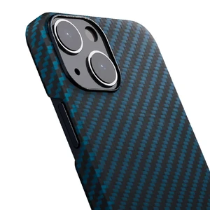 Карбоновый чехол-накладка Pitaka MagEZ Case 2 Black/Blue для iPhone 13 - Фото 3