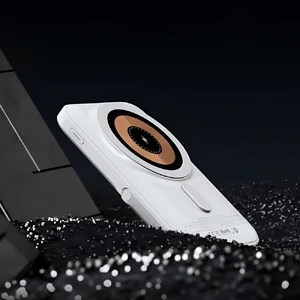 Повербанк MagSafe для iPhone с подставкой и LED дисплеем 10000mAh, 20W | iLoungeMax PowerStand White - Фото 7
