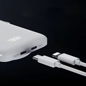 Повербанк MagSafe для iPhone с подставкой и LED дисплеем 10000mAh, 20W | iLoungeMax PowerStand Black - Фото 6