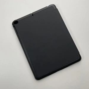 Чохол з тримачем для стилуса iLoungeMax Protective Smart Cover Black для iPad 9.7" (2017 | 2018) - Фото 6