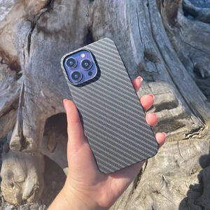 Противоударный чехол с MagSafe для iPhone 14 | iLoungeMax Carbon Like (TPU) - Фото 7