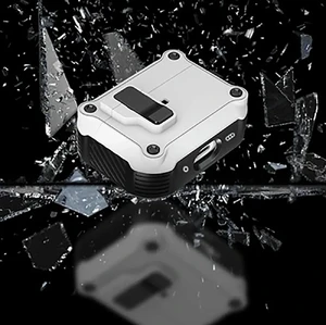 Противоударный чехол с замком iLoungeMax Creative Carbon Fiber Case White для AirPods 3 - Фото 7