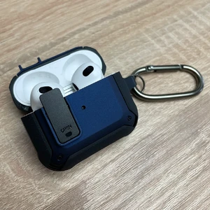 Противоударный чехол на замке для AirPods 3 с карабином | iLoungeMax Lock Case Dark Blue - Фото 3