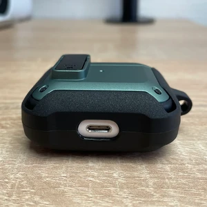Противоударный чехол на замке для AirPods Pro 2 с карабином | iLoungeMax Lock Case Green - Фото 4