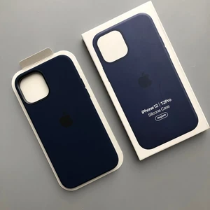 Силіконовий чохол iLoungeMax Silicone Case MagSafe Deep Navy для iPhone 12 | 12 Pro OEM (c підтримкою анімації) - Фото 4