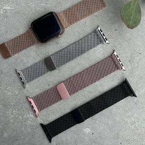 Ремешок iLoungeMax Milanese Loop Black для Apple Watch Ultra 49mm | 45mm | 44mm | 42mm - Фото 8