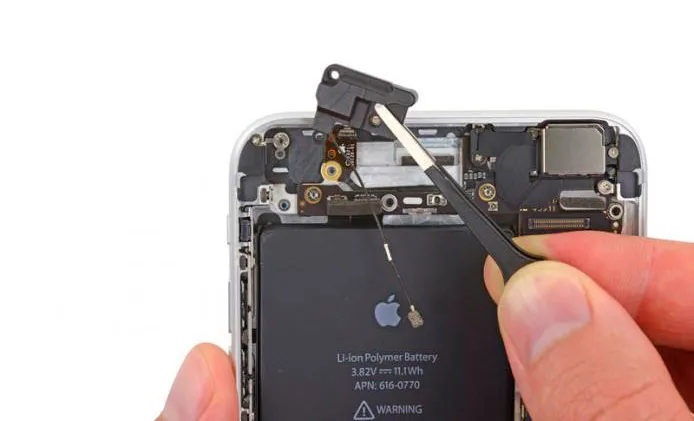 Ремонт GSM-модуля связи iPhone 11