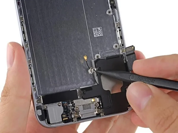 Ремонт GSM-модуля связи iPhone 12 mini