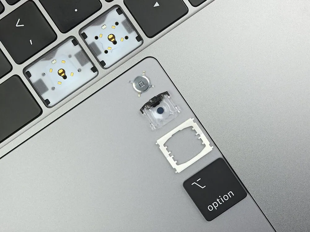 Ремонт клавіатури MacBook Pro 13" M2 (2022) A2338