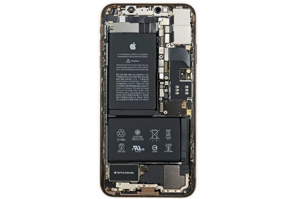 Ремонт материнской платы iPhone XS Max