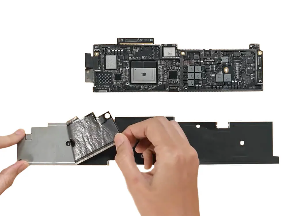 Ремонт материнської плати MacBook Air 13" M2 (2022) A2681