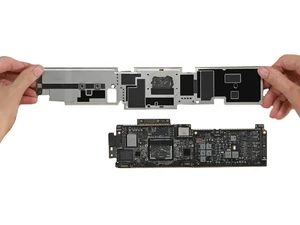 Ремонт материнской платы MacBook Pro 13