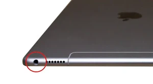 Замена разъема наушников (аудиоразъема) iPad 9.7