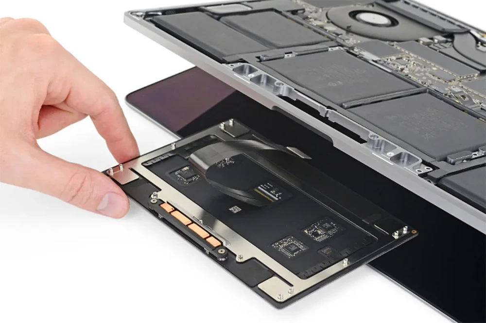 Ремонт тачпада MacBook Pro 15" (2018 | 2019) А1990