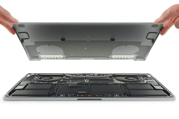 Ремонт ланцюга харчування MacBook Pro 15" (2018 | 2019) А1990