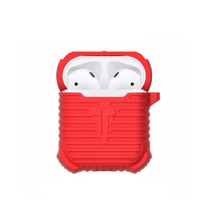Красный силиконовый чехол с карабином iLoungeMax для Apple AirPods - Фото 2