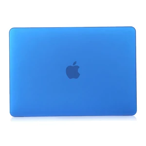 Пластиковый чехол iLoungeMax Soft Touch Matte Blue для MacBook Pro 13" (2016-2020) - Фото 2