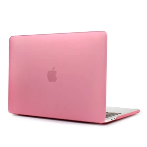 Пластиковий чохол iLoungeMax Soft Touch Matte Pink для MacBook Pro 15" (2016-2019)  - Фото 1