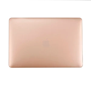 Пластиковый чехол iLoungeMax Soft Touch Metallic Gold для Macbook Pro 15" (2016 | 2017 | 2018) - Фото 2