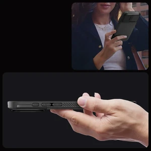 Черный чехол Spigen Optik Armor Mag MagSafe для iPhone 16 Pro - Фото 10
