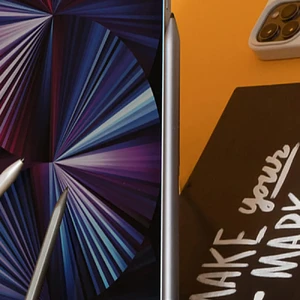 Алюмінієвий магнітний стилус з USB-C Adonit NEO Matte Silver для iPad Air 4/3 | iPad Mini 6/5 | iPad 9/8/7/6 | iPad Pro 11/12.9" для малювання і письма - Фото 4