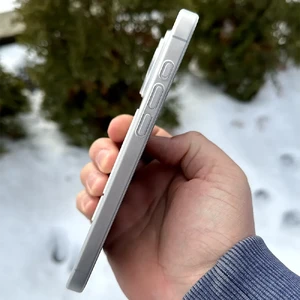 Супертонкий чехол oneLounge 1Thin 0.6mm MagSafe White для iPhone 14 Pro - Фото 6