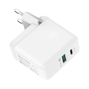 Быстрое зарядное устройство iLoungeMax Travel Charger QC08 White Quick Charge 3.0  - Фото 1