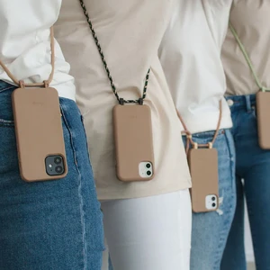 Эко-чехол с ремешком Woodcessories Crossbody Case Taupe Brown для iPhone 13 - Фото 5