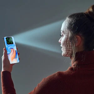 Захисне скло антишпигун ESR Tempered-Glass Privacy Screen Protector для iPhone 15 Pro - Фото 5