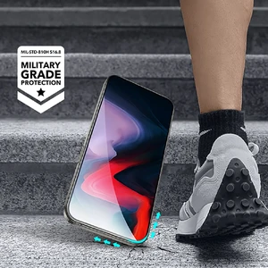Захисне скло з рамкою для поклейки ESR Tempered-Glass 1-Pack для iPhone 15 Pro Max - Фото 5