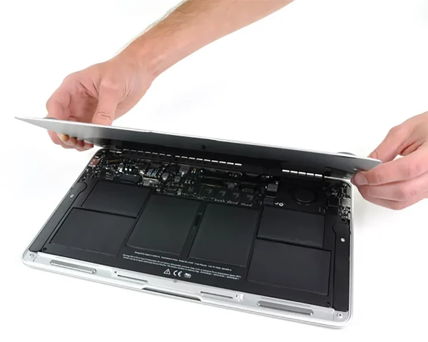 Заміна акумулятора MacBook Air 13" M1 (2020) A2337