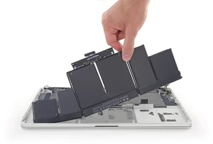 Заміна акумулятора MacBook Pro 13